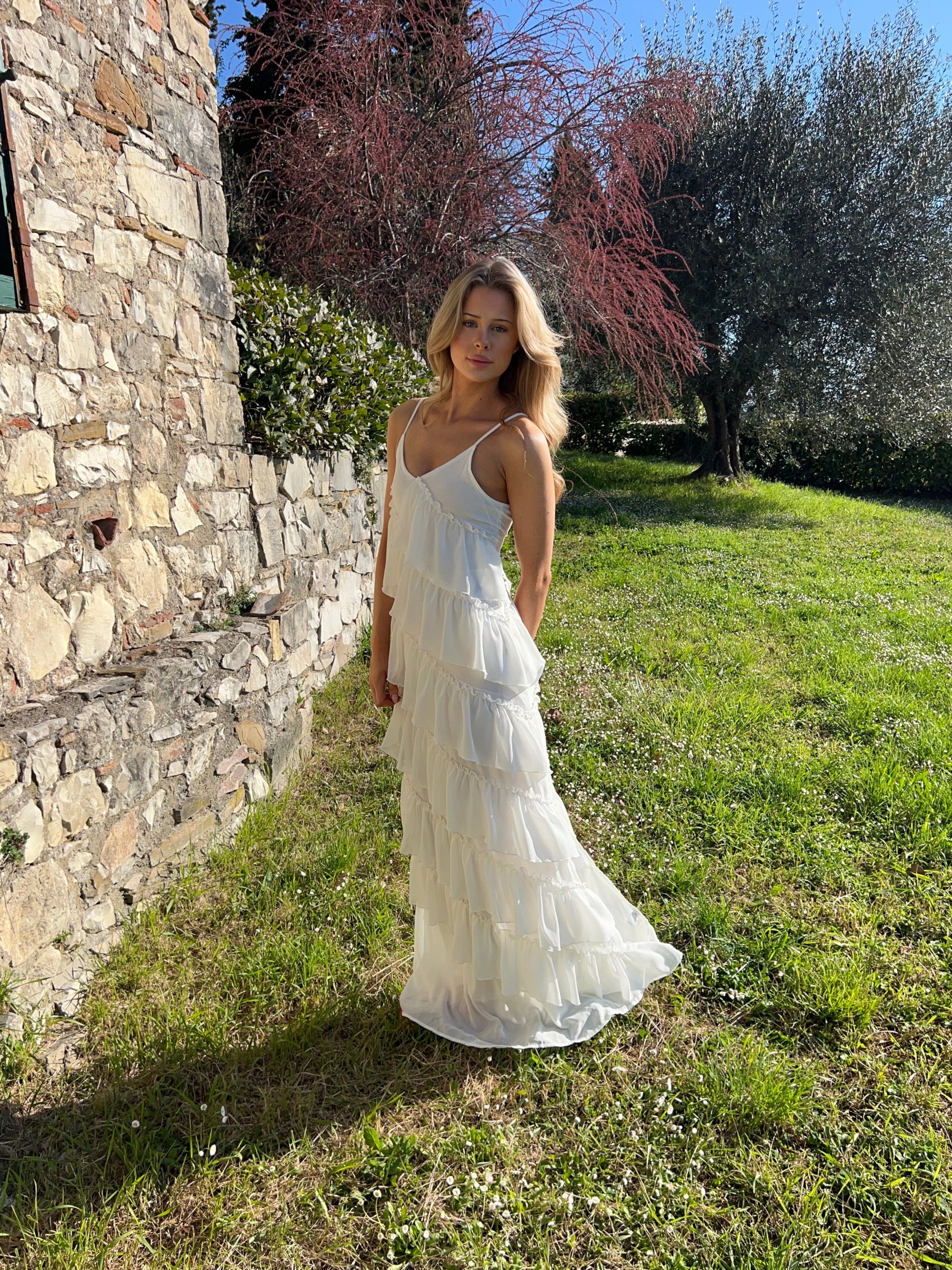 Rie maxi ruffle dress - White - Martina Montes - imagen 1