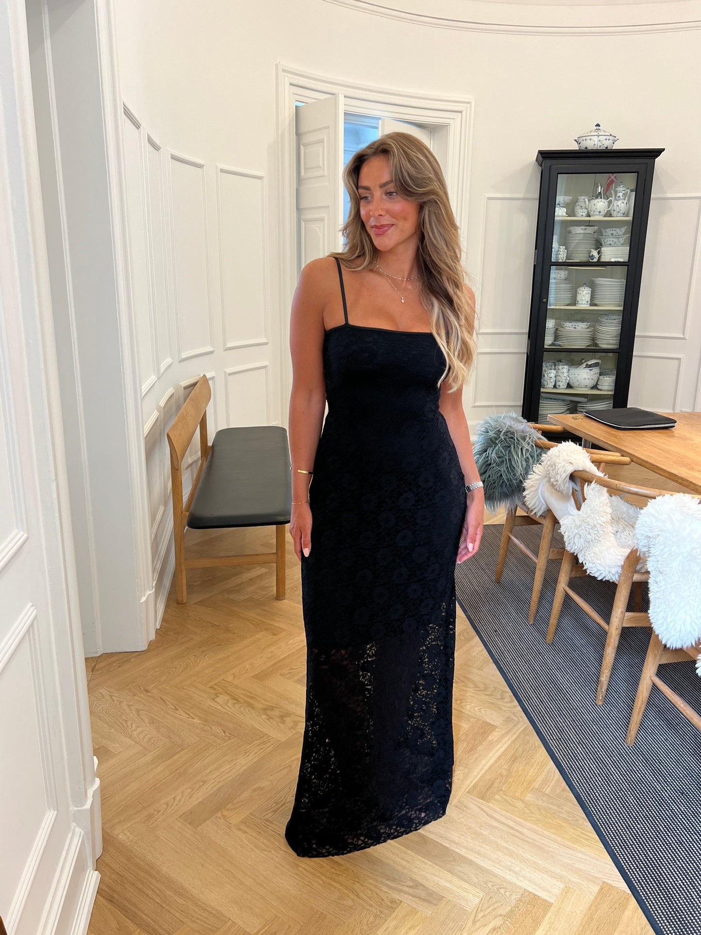 Vestido Oura Negro - Encaje Maxi - Martina Montes - imagen 7
