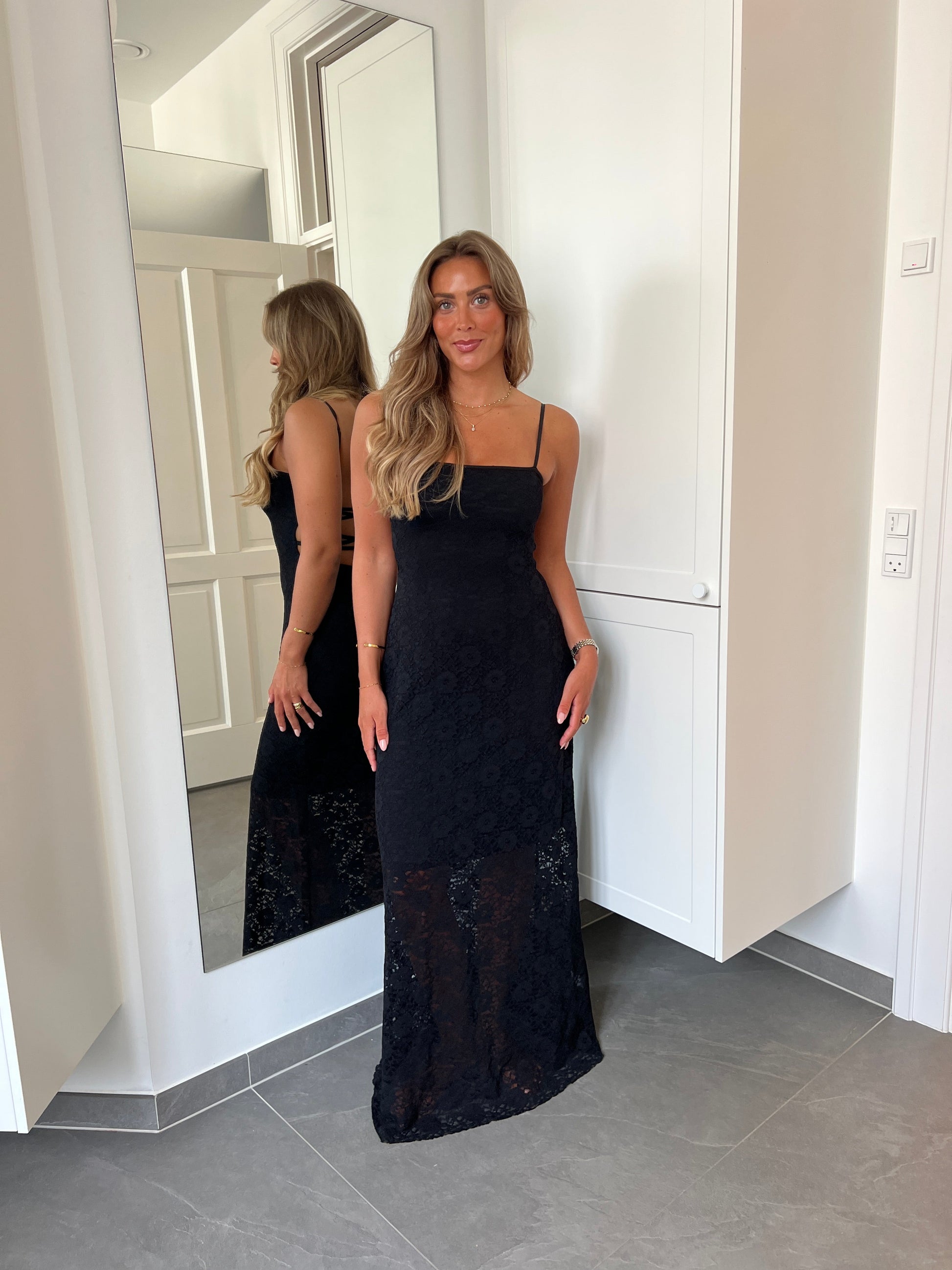 Vestido Oura Negro - Encaje Maxi - Martina Montes - imagen 5