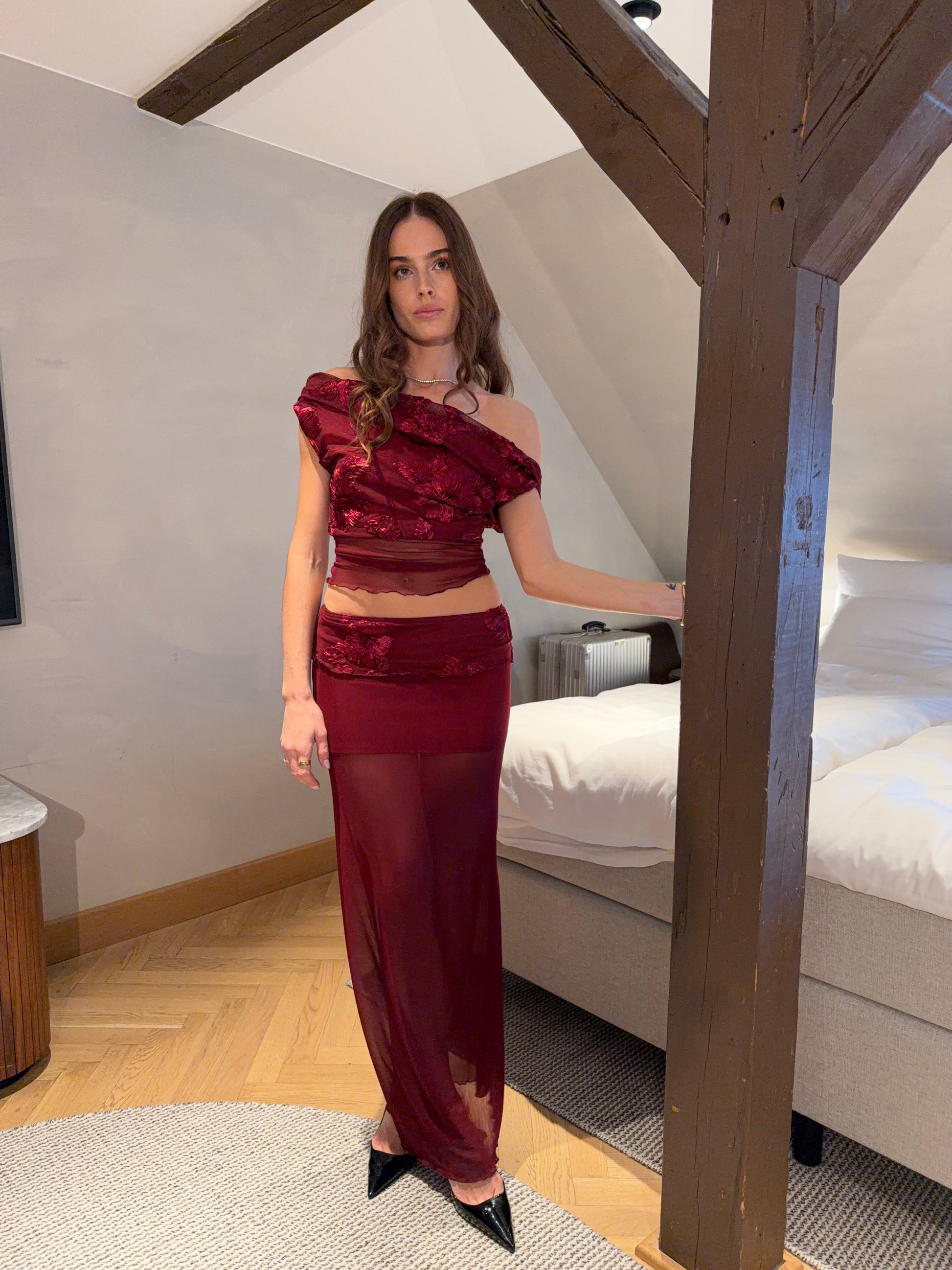 Falda Maxi Kivo Rojo Oscuro – Martina Montes - Martina Montes - imagen 3