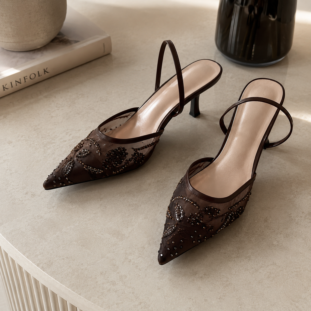 Zapato Mule Chocolate con Pedrería